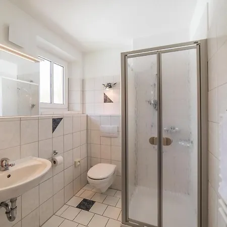 Bruckmayers Gaestehaus 3* Поттенштайн